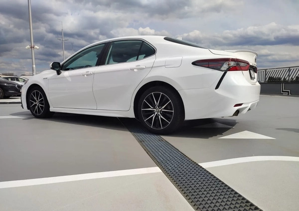 Toyota Camry cena 138900 przebieg: 47000, rok produkcji 2021 z Szepietowo małe 407